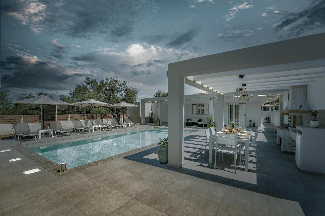 Deifilia Villa Pandokrátor Exteriör bild